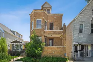 3039 N Gresham Ave, Chicago, IL 60618 - Photo 1