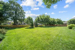 1233 Eagle Crest Dr, Lemont, IL 60439 - Photo 11