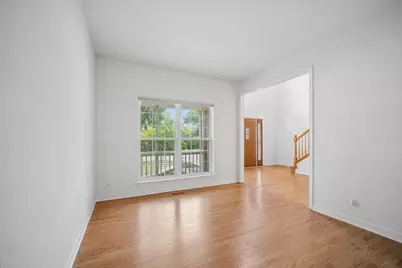 206 S Western Avenue, Bartlett, IL 60103 - Photo 5