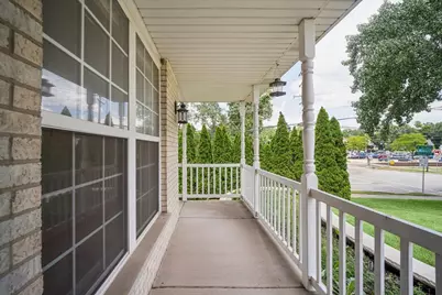 206 S Western Avenue, Bartlett, IL 60103 - Photo 3