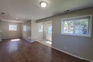 121 Highmoor Dr, Round Lake Park, IL 60073 - Photo 3