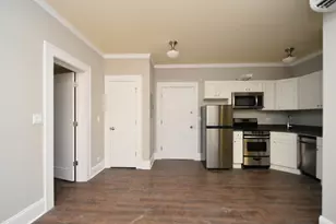 817 W Lakeside Pl, Chicago, IL 60640 - Photo 17