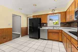 3N445 Jill Ct, Elmhurst, IL 60126 - Photo 11