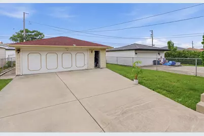 558 Manistee Avenue, Calumet City, IL 60409 - Photo 19
