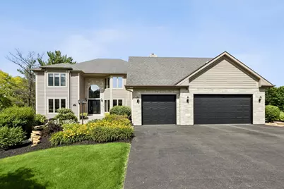 10 Bordeaux Court, Oakwood Hills, IL 60013 - Photo 1
