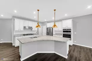 597 Watercress Dr, Aurora, IL 60504 - Photo 11
