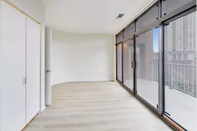 400 N Clinton Street #401, Chicago, IL 60654 - Photo 27