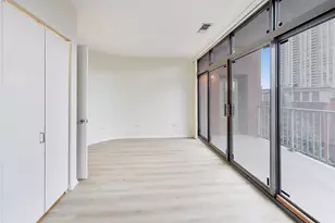 400 N Clinton St, Chicago, IL 60654 - Photo 27