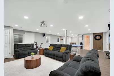 6430 Clarendon Hills Road, Willowbrook, IL 60527 - Photo 29