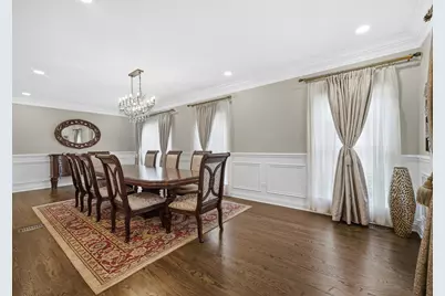 6430 Clarendon Hills Road, Willowbrook, IL 60527 - Photo 11