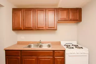 5736 N Winthrop Ave, Chicago, IL 60660 - Photo 3