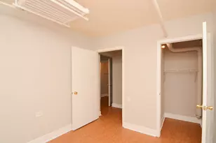 5736 N Winthrop Ave, Chicago, IL 60660 - Photo 13