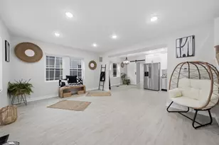 8742 S Wabash Ave, Chicago, IL 60619 - Photo 3