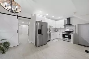 8742 S Wabash Ave, Chicago, IL 60619 - Photo 5