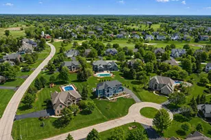 8402 Norman Ct, Lakewood, IL 60014 - Photo 3