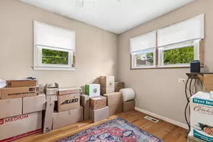 239 Brice Ave, Mundelein, IL 60060 - Photo 11