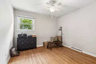 239 Brice Ave, Mundelein, IL 60060 - Photo 15