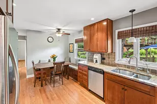 1032 62nd Pl, Downers Grove, IL 60516 - Photo 7