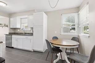 730 S Monterey Ave, Villa Park, IL 60181 - Photo 7