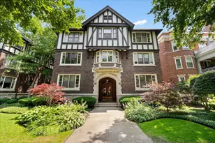 1633 Hinman Ave, Evanston, IL 60201 - Photo 1