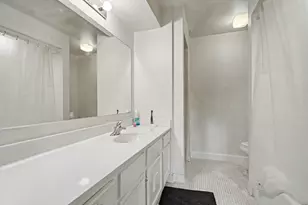 1671 Mission Hills Rd, Northbrook, IL 60062 - Photo 9