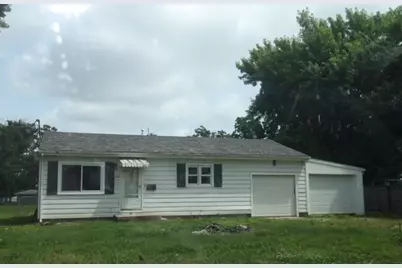 2003 Cleveland Avenue, Charleston, IL 61920 - Photo 1
