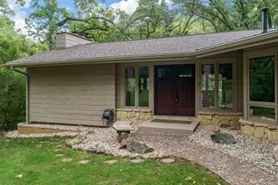11206 Havenswood Rd, Roscoe, IL 61073 - Photo 3