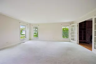 1152 Terre Dr, Libertyville, IL 60048 - Photo 9