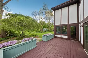 1152 Terre Dr, Libertyville, IL 60048 - Photo 45