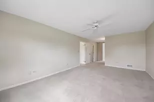 1152 Terre Dr, Libertyville, IL 60048 - Photo 27