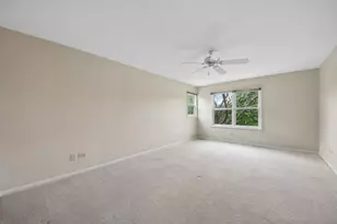 1152 Terre Dr, Libertyville, IL 60048 - Photo 25