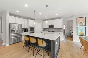 1240 W Thomas Rd, Wheaton, IL 60187 - Photo 9