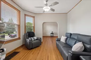 6517 N Sayre Ave, Chicago, IL 60631 - Photo 3
