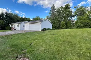 40231 N Dell Dr, Antioch, IL 60002 - Photo 3