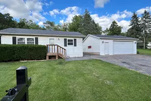 40231 N Dell Dr, Antioch, IL 60002 - Photo 1