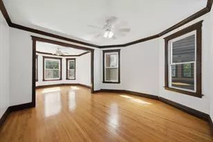 2324 N Central Park Ave, Chicago, IL 60647 - Photo 3