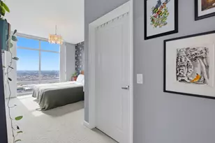 100 E 14th St, Chicago, IL 60605 - Photo 23
