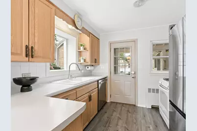 3232 N Nottingham Avenue, Chicago, IL 60634 - Photo 17