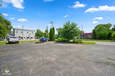 435 E Jackson Street, Joliet, IL 60432 - Photo 3