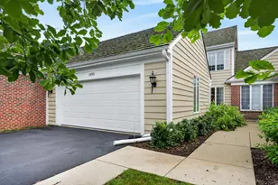 1393 W Shire Circle, Inverness, IL 60067 - Photo 1