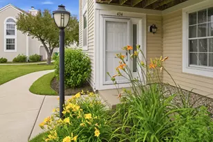 434 Le Parc Cir, Buffalo Grove, IL 60089 - Photo 3
