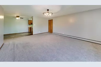 10428 Ridgeland Avenue #6, Chicago Ridge, IL 60415 - Photo 5