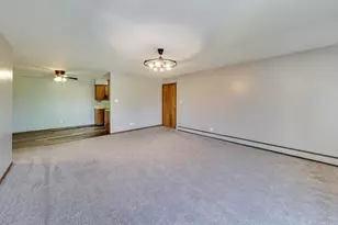 10428 Ridgeland Ave, Chicago Ridge, IL 60415 - Photo 5