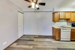 10428 Ridgeland Ave, Chicago Ridge, IL 60415 - Photo 9