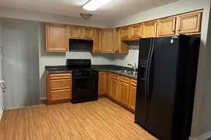 166 Doris Ln, Chicago Heights, IL 60411 - Photo 3