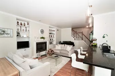 768 Saint Johns Place, Addison, IL 60101 - Photo 5