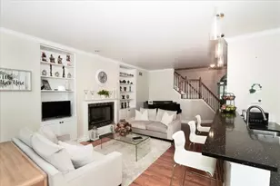 768 St Johns Pl, Addison, IL 60101 - Photo 5