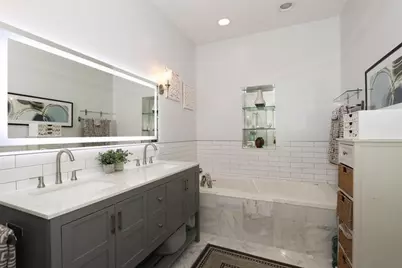 768 Saint Johns Place, Addison, IL 60101 - Photo 25