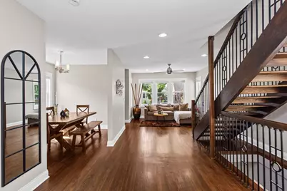 5654 W Cornelia Avenue, Chicago, IL 60634 - Photo 5