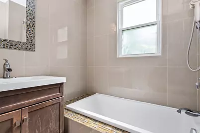 5654 W Cornelia Avenue, Chicago, IL 60634 - Photo 19